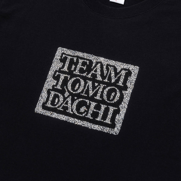 TEAM TOMODACHI LABEL RHINESTONE TEE BLACK