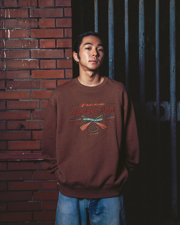 ADVENTURE CREW SWEAT BROWN