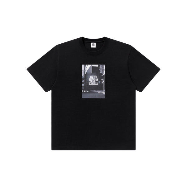 UNDER CONSTRUCTION TEE BLACK