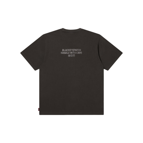 RHINESTONE GRAYSCALE HWC LABEL TEE PIGMENT CHARCOAL
