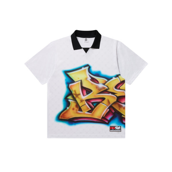 GRAFFITI OVER B EMBLEM S/S GAME SHIRT WHITE
