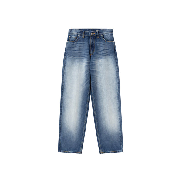 B EMBLEM STANDARD FIT JEANS