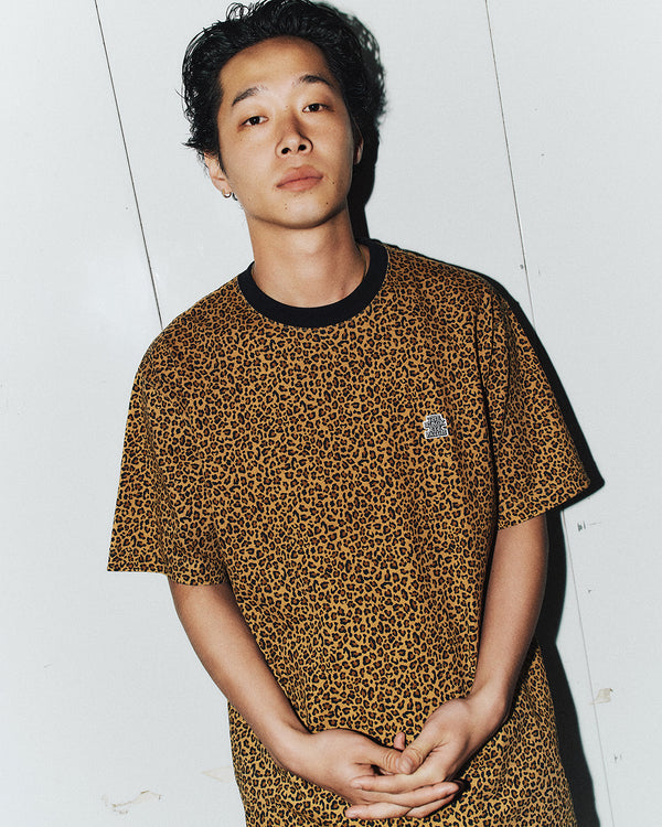 OG LABEL LEOPARD PATTERNED TEE