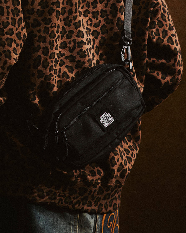 OG LABEL SHOULDER BAG