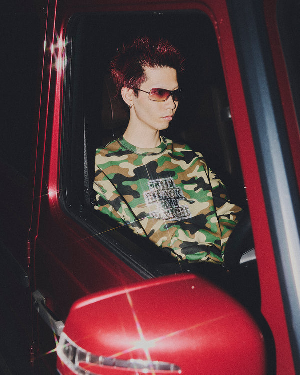RHINESTONED OG LABEL CREW  SWEAT WOODLAND CAMO