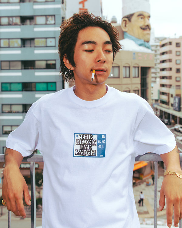 SCHEDULED DELIVERY LABEL TEE WHITE