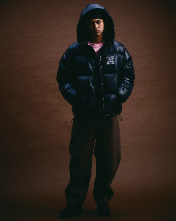 STENCIL LOGO HOODED DOWN JACKET BLACK