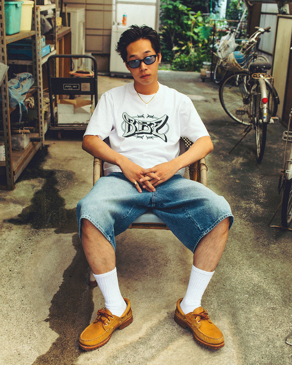 WIRED RIDER LOGO TEE SAND