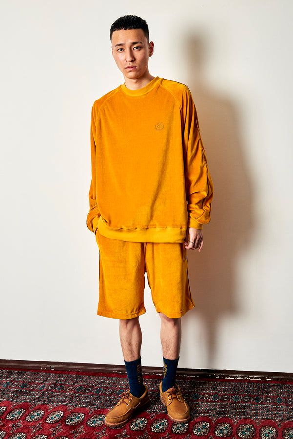B EMBLEM PIPING VELOUR SHORTS CAMEL